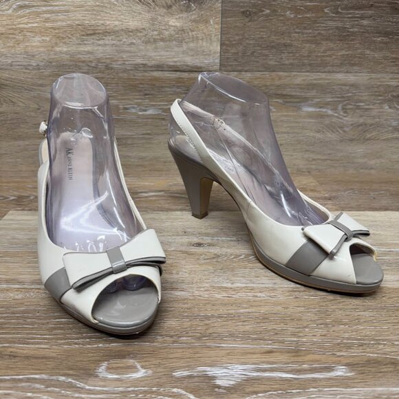 Anne Klein Eloise Beige Bow Top Patent Peep Toe Heels Women's Size 10 - Picture 7 of 8